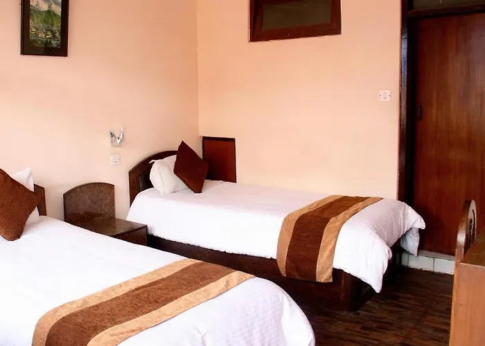 Khangsar Guest house 3*