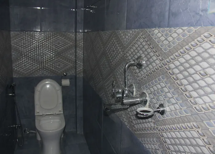 Khangsar Guest house 3*